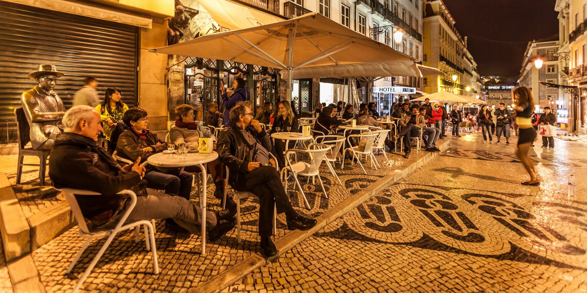 Flores 105 Lisbon Bagian luar foto